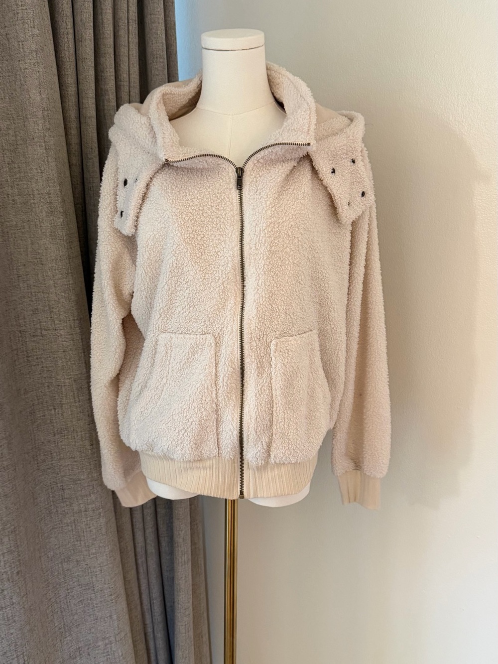 Cozy Cream Sherpa Zip Hoodie with Front Pockets